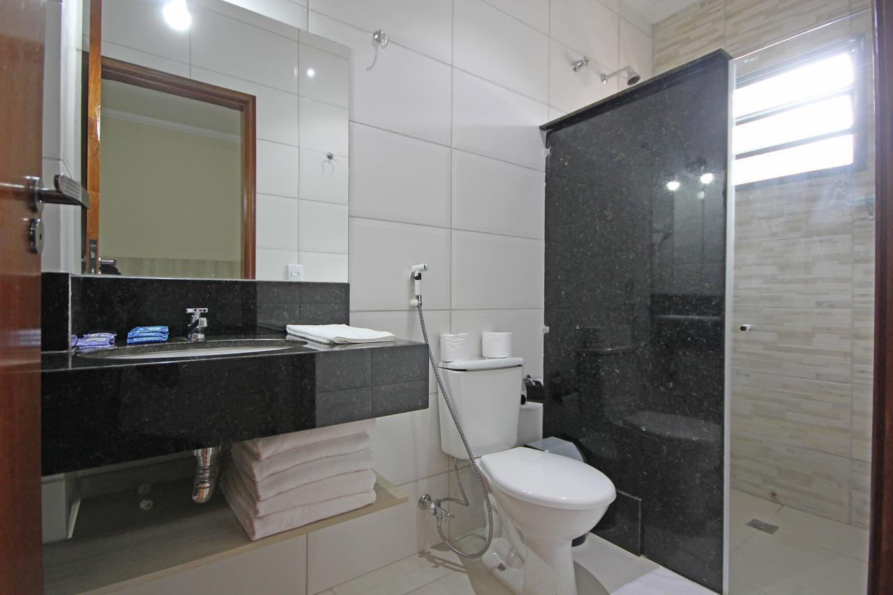 Glória Hotel Olímpia Esterno foto