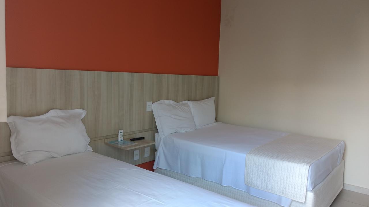 Glória Hotel Olímpia Esterno foto